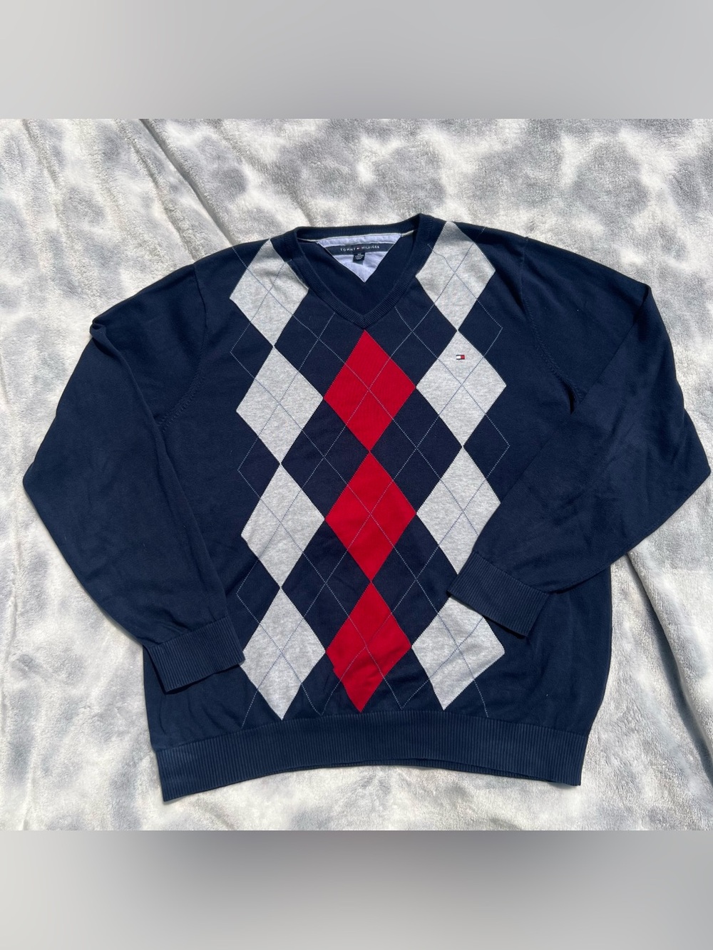 Tommy Hilfiger Men's Navy Argyle V-Neck Sweater - Red & Gray Pattern